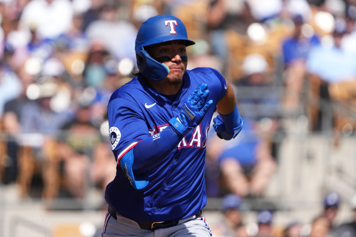 Rangers de texas suben a prospecto mexicano alejandro osuna