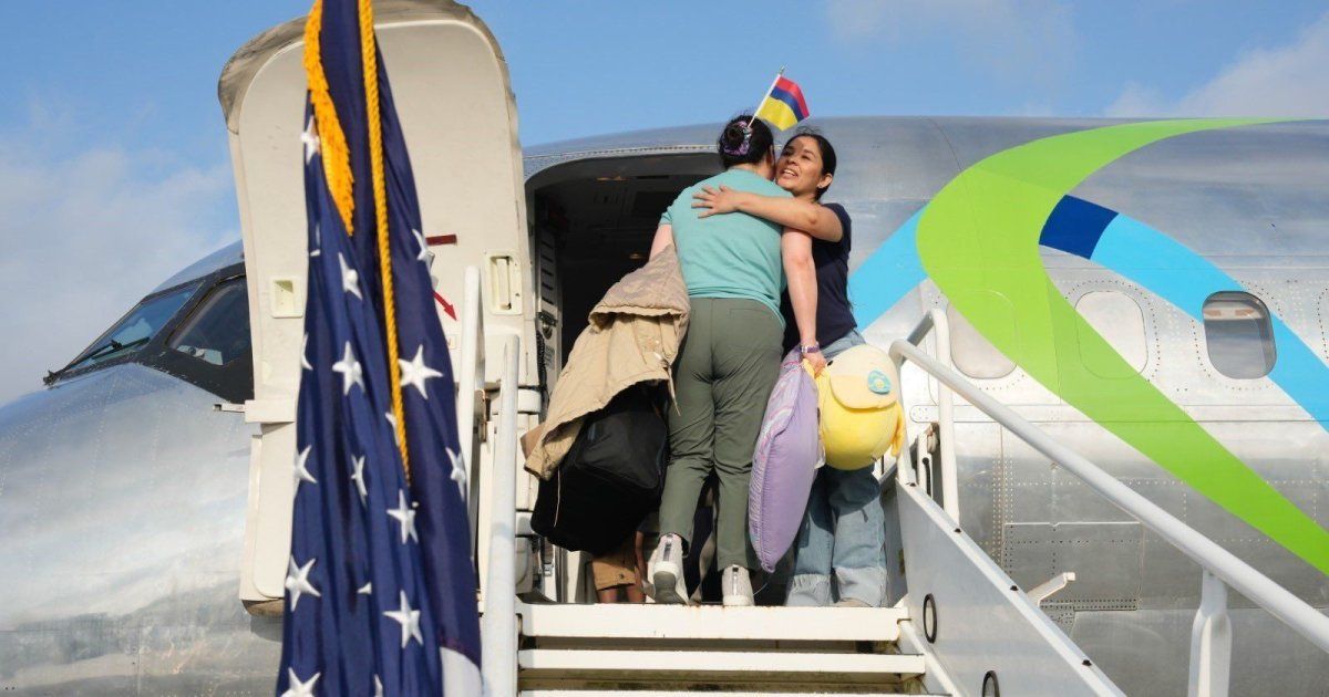 Eeuu lleva un cabo cebo vauelo de migrantes que se autodeportan