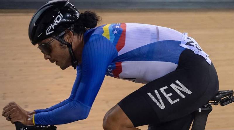 Clever Martínez reta a élite del ciclismo