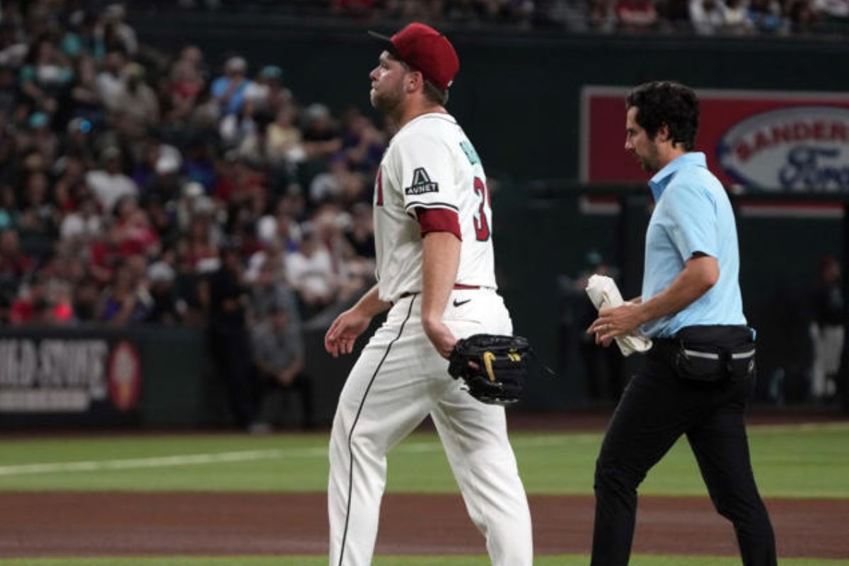 Corbin burnes se pierde la temporada 2025