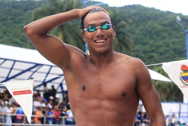 Dennis Pérez sigue la huella familiar