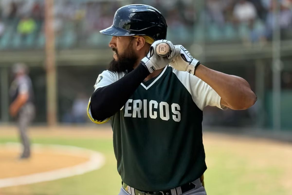 Miguel aparicio y carlos santiago buscan nuevo equipo en la lmb / foto: pericos de puebla