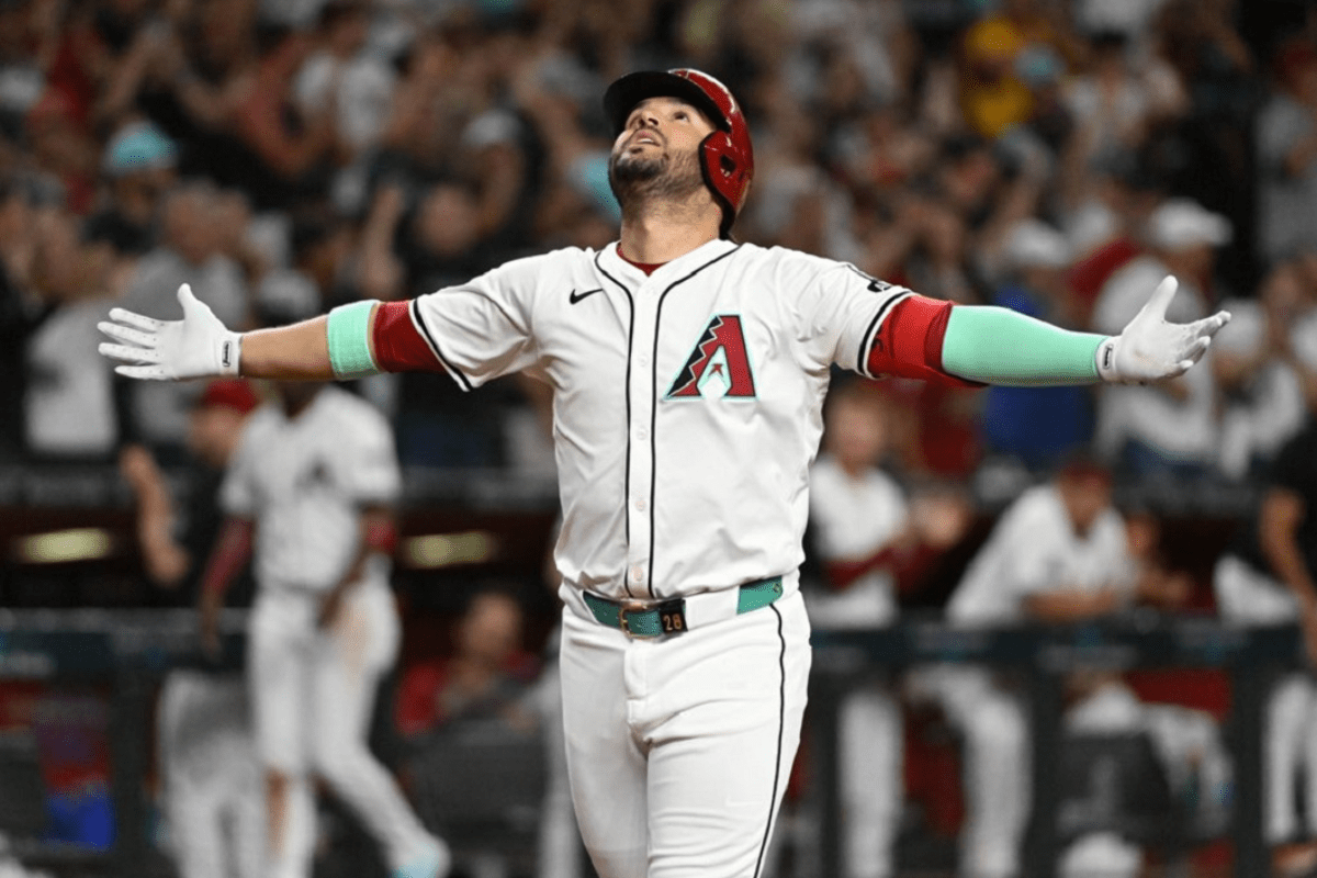 Eugenio suárez hace historia en mlb con enorme grand slam