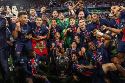 PSG celebró con sus hinchas la Champions: así fue show y fiesta