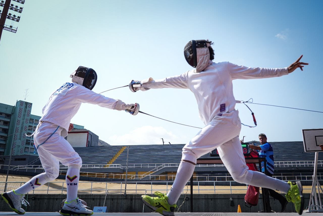 Pentatlón a semifinales de Copa Mundial