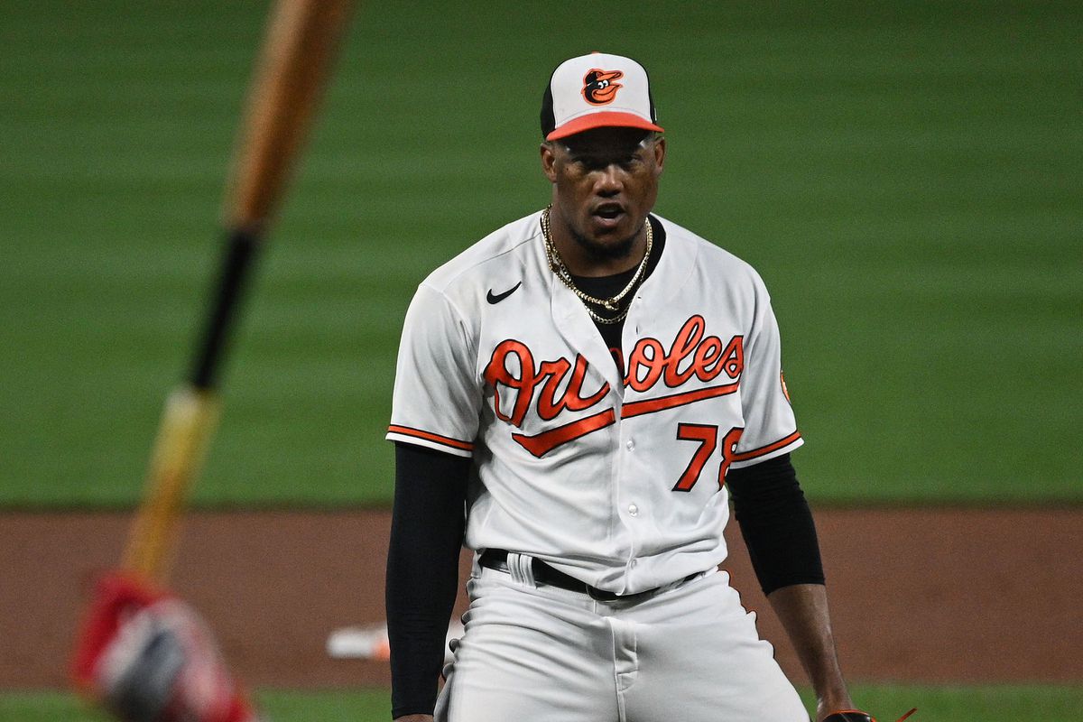 Orioles bajan lanzador all-star a las ligas menores