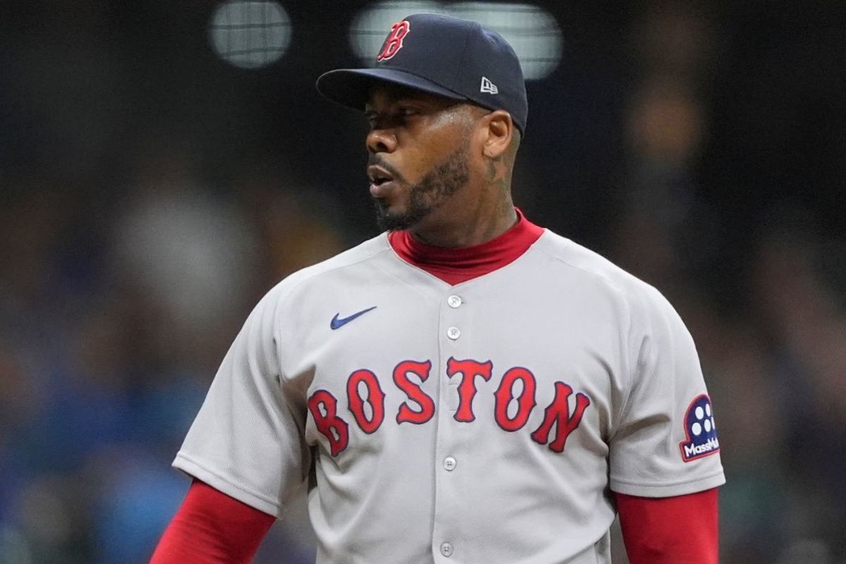 Aroldis chapman logra marca redonda de rescates / foto: mlb