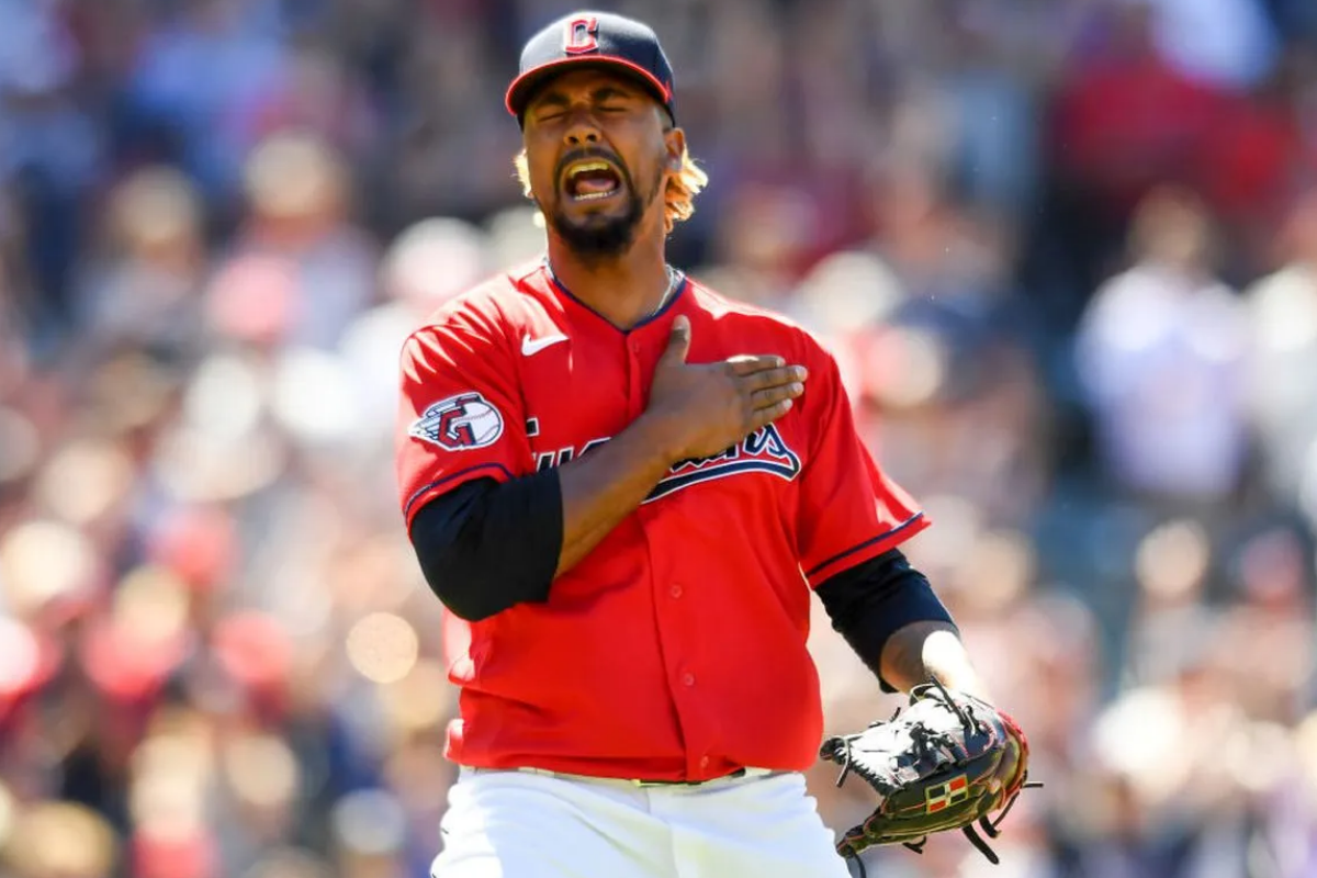 Los dodgers buscan llevarse a emmanuel clase o a félix bautista