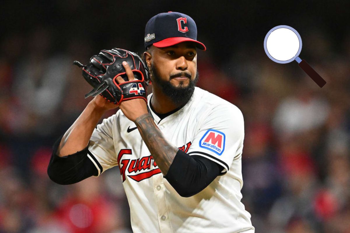 Emmanuel clase es suspendido por una investigación de apuestas en el beisbol