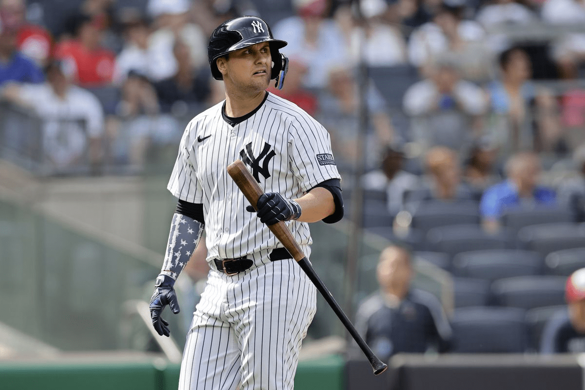 Jd-davis-yankees-firma-contrato-japon