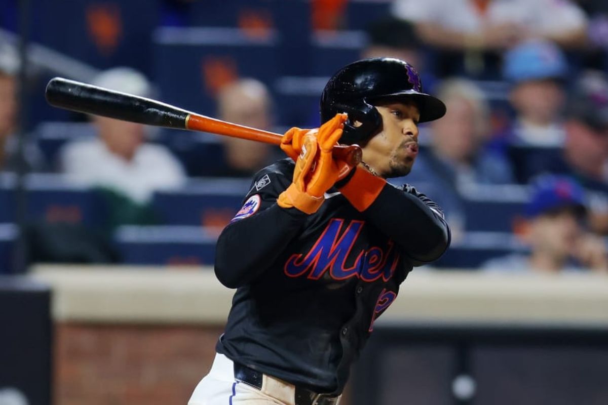 Francisco lindor trata de levantar en los mets / foto: mlb