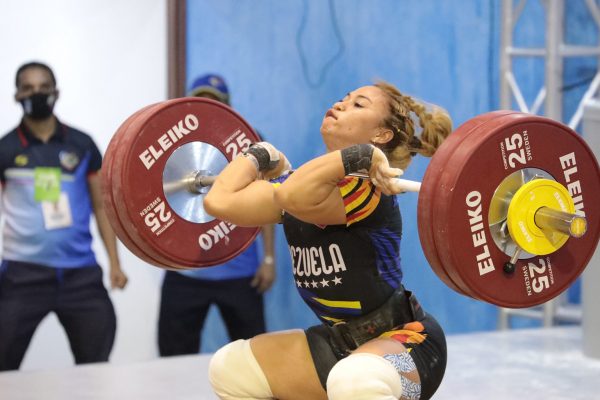 Halterofilia inicia firme el Panamericano