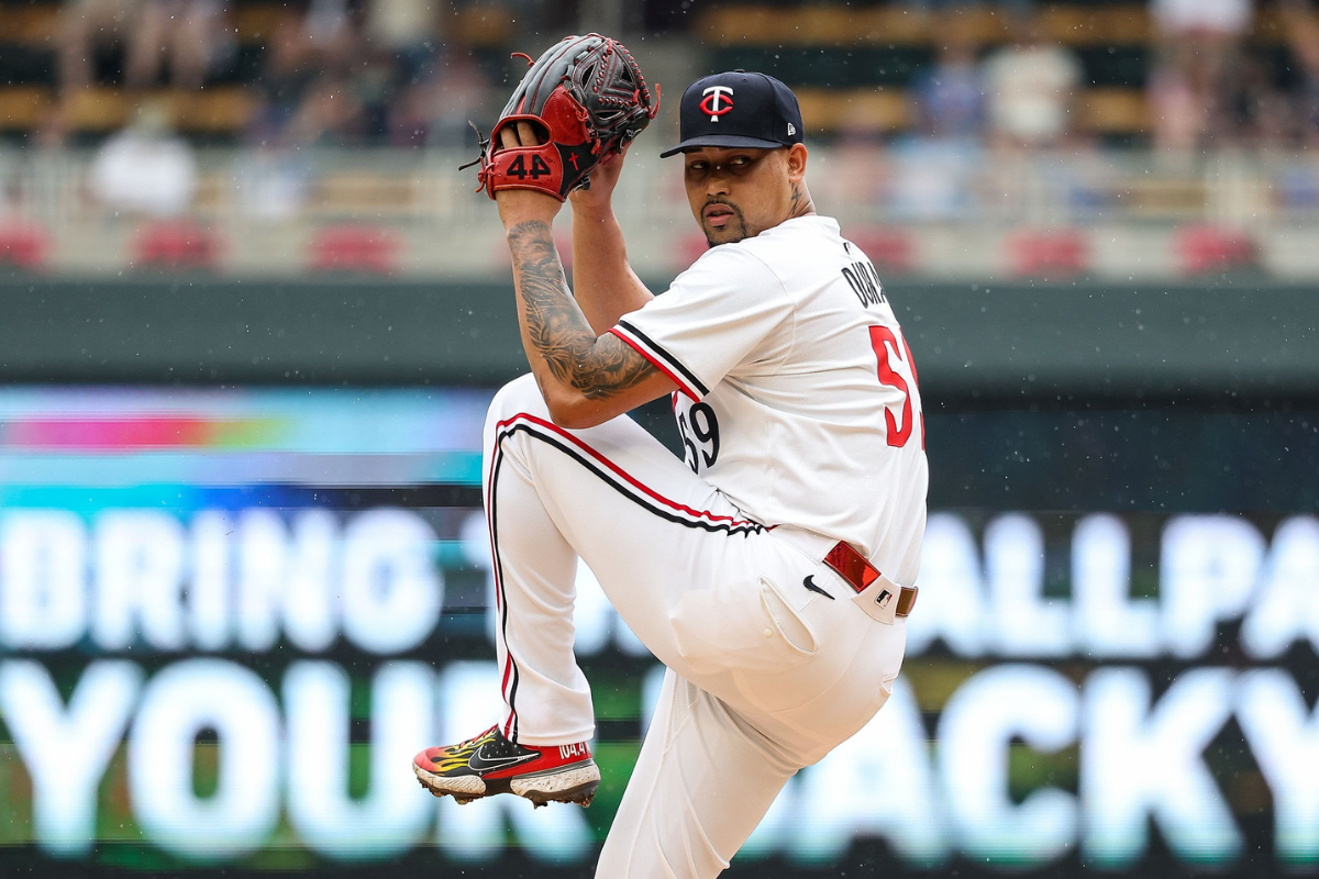 Jhoan-duran-filis-filadelfia-cambios-mlb-2025