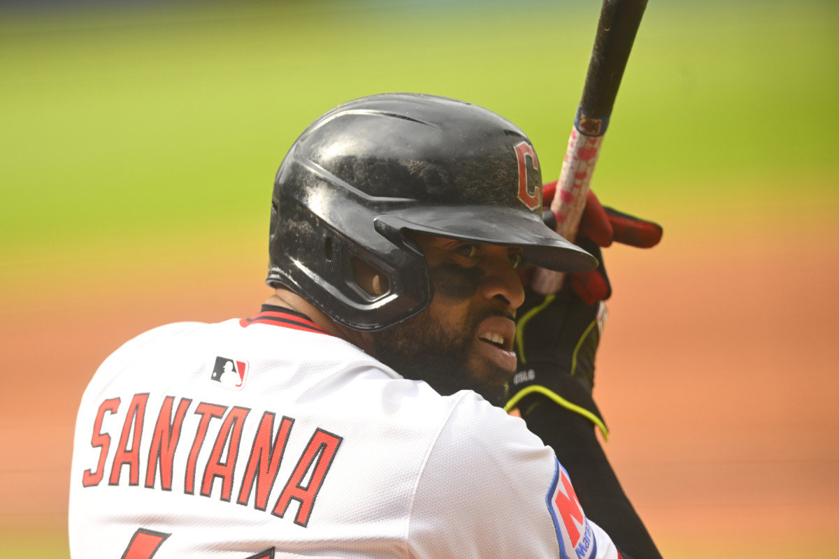 Guardianes cambiarían a carlos santana