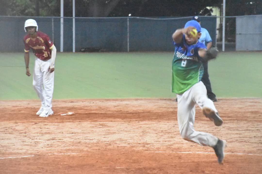 Nacional sub-18 de softbol abrió fuego