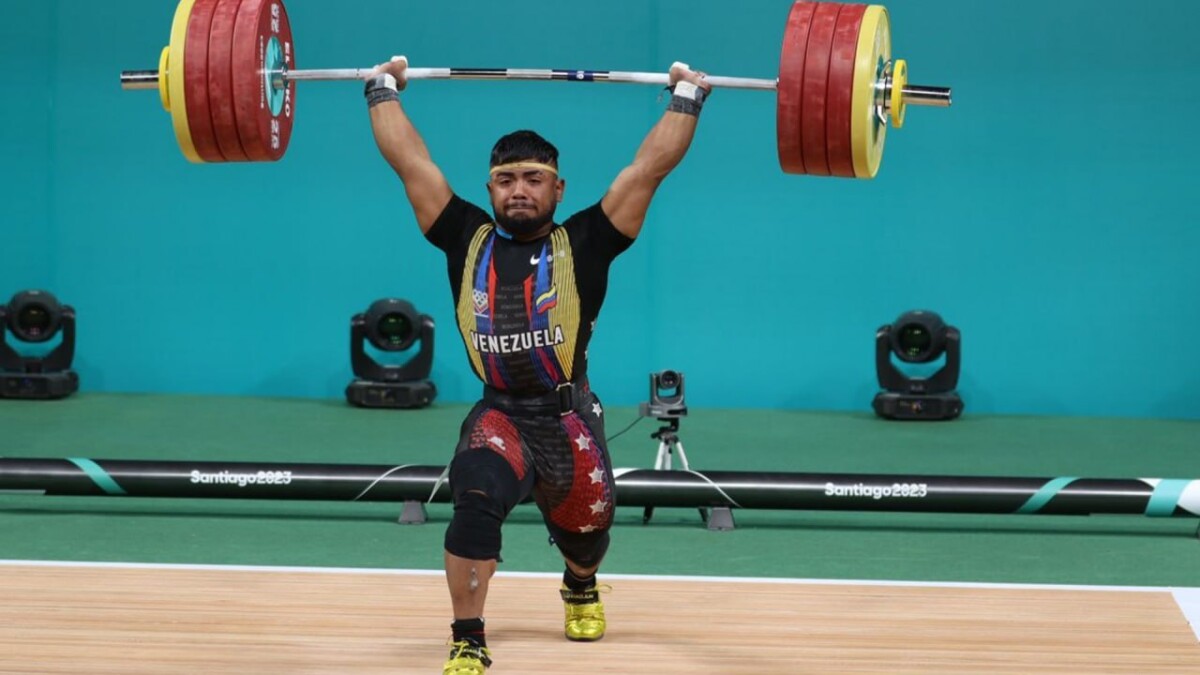 Vallenilla se coronó con récord en Cali