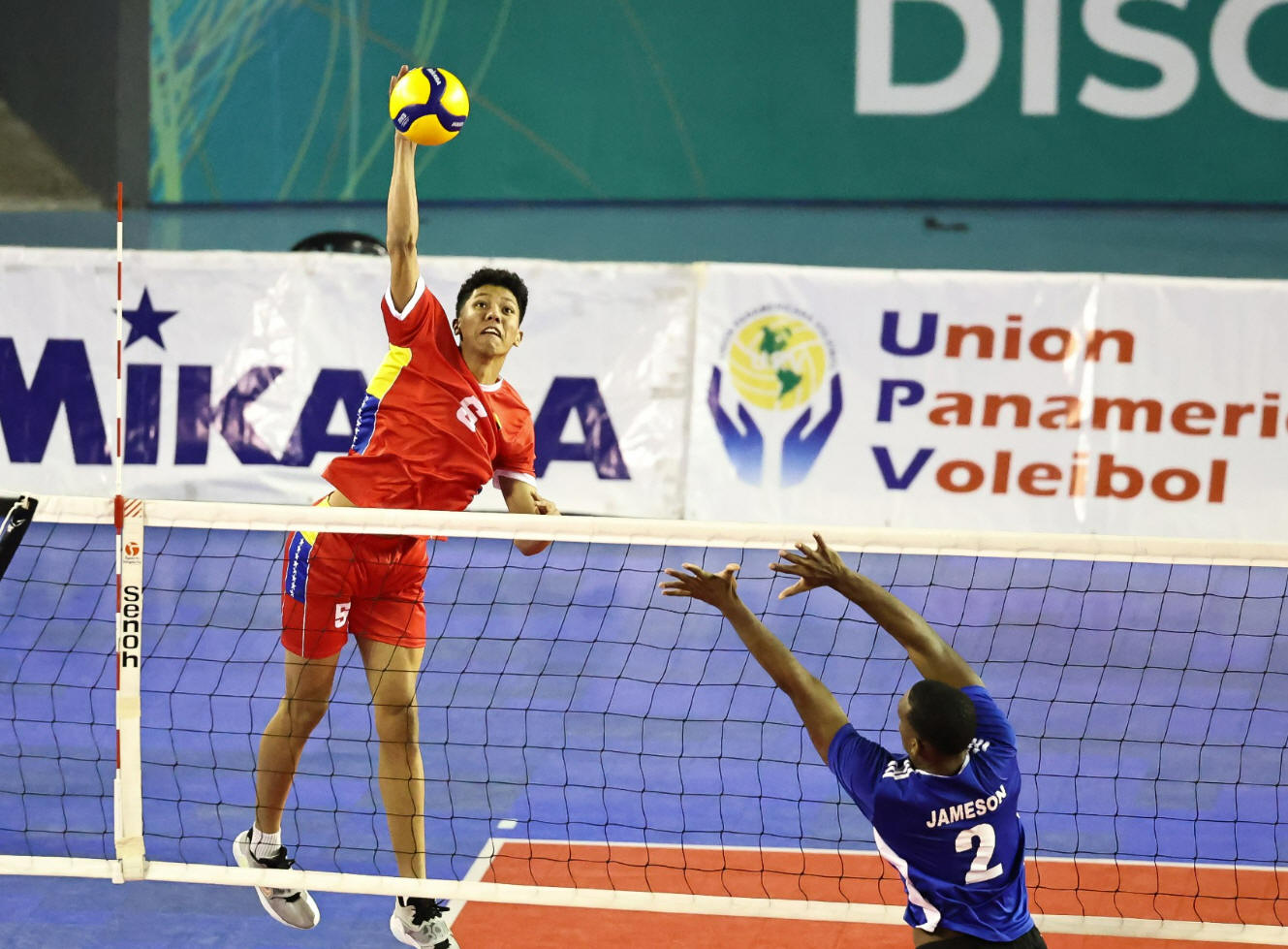 Voleibol consigue segunda victoria al hilo