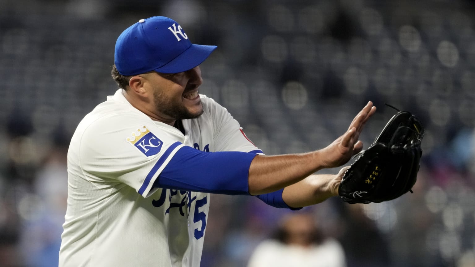 Yankees-hacen-llamadas-por-cerrador-all-star-de-100-millas