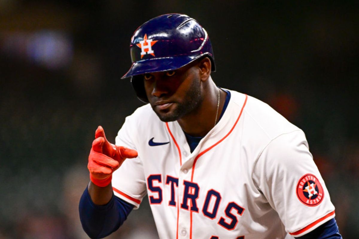 Yordan álvarez sigue en problemas / foto: mlb