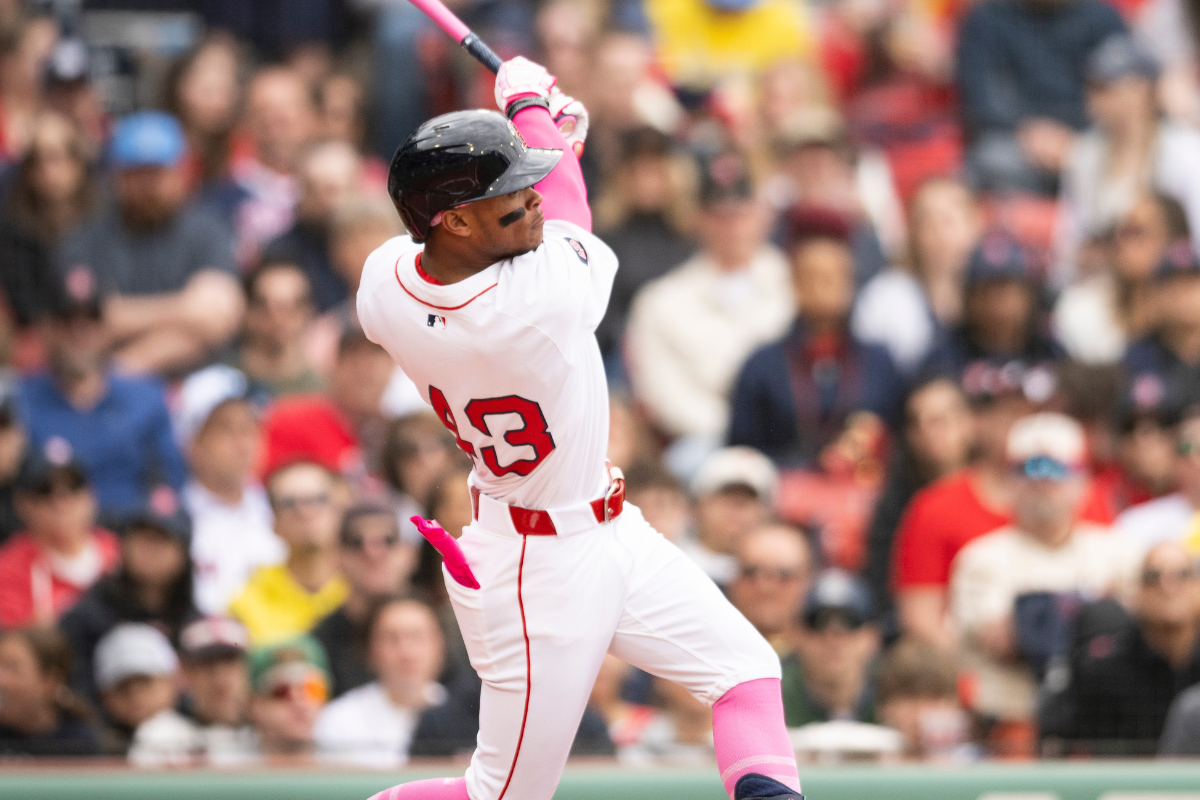 Novato de los red sox logra marca histórica de nomar garciaparra