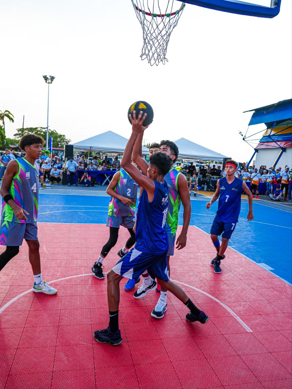 Apure y Aragua mandaron en el 3x3