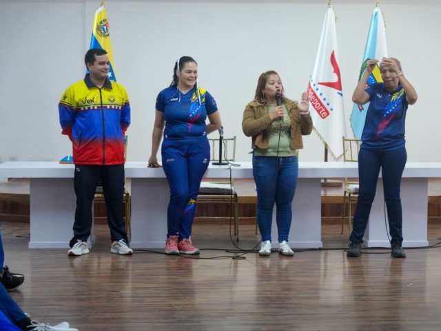 Atletas sordos continúan preparación mental