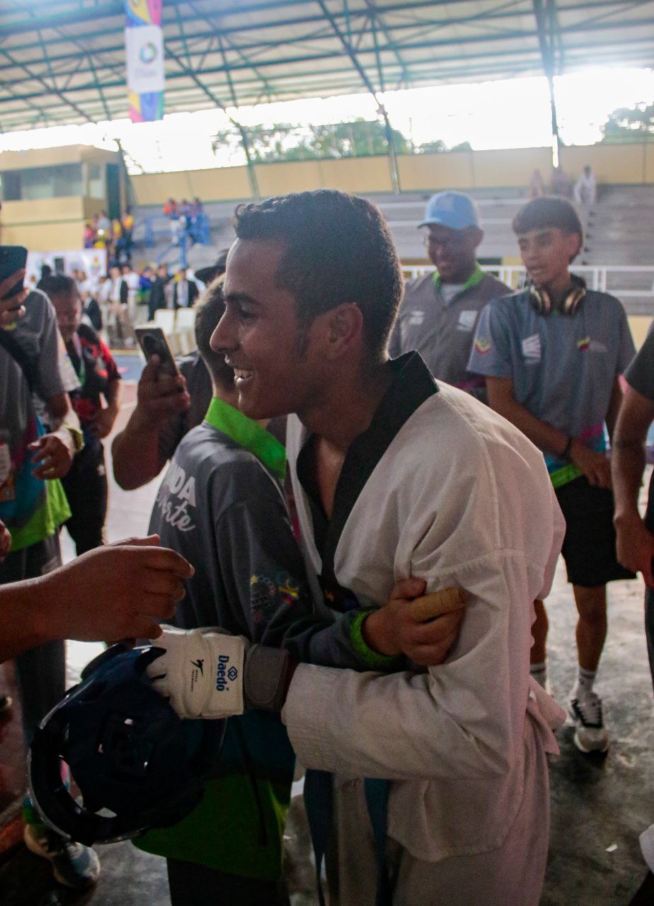 Juan Pérez se agigantó en el tatami