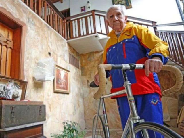 Julio César León, leyenda eterna del deporte