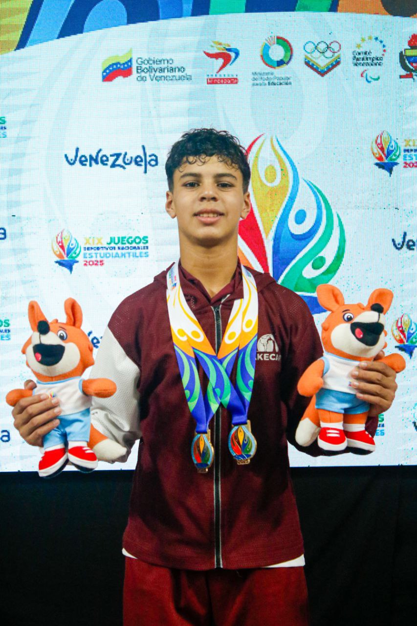 Matías Velásquez sobresale en el tatami