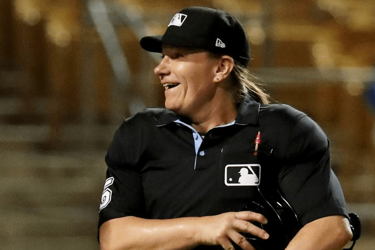 Mujer umpire hará historia en mlb este fin de semana