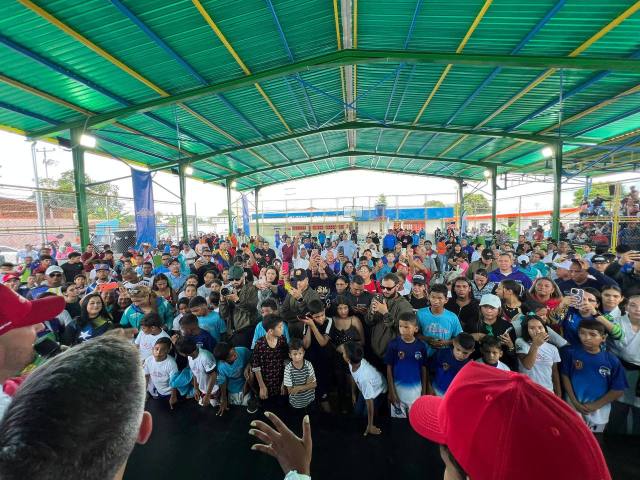 Bolívar insufla olimpismo a Juegos Comunales