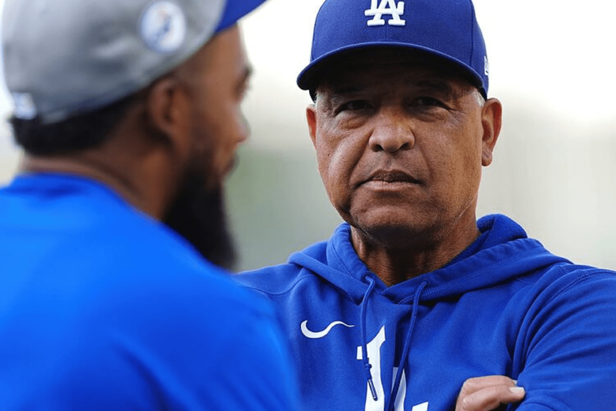 Dave roberts le quita el leftfield a teoscar hernández por pobres números