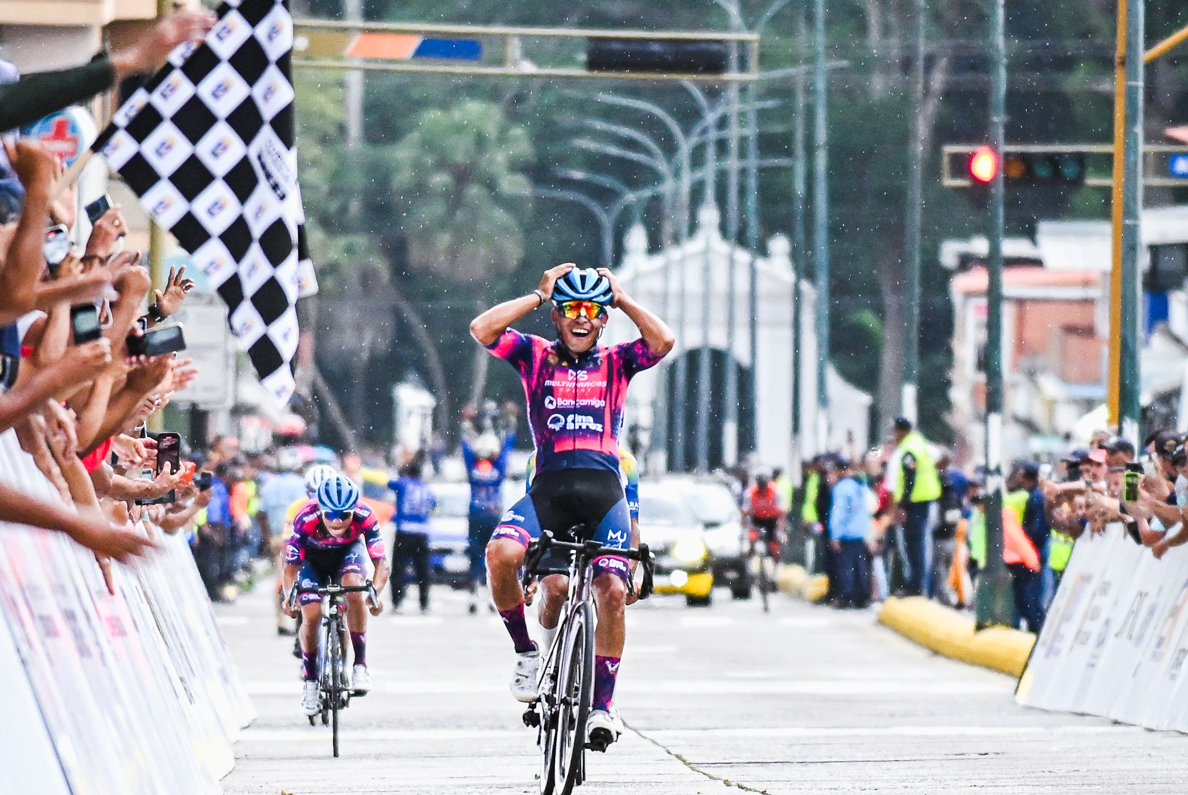 Gómez venció en sprint la sexta etapa