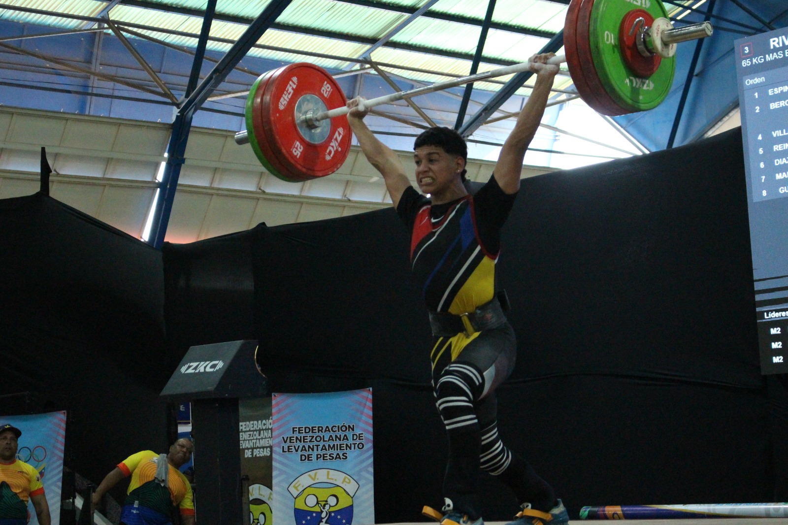 Rivero imponente en nacional de pesas sub-20