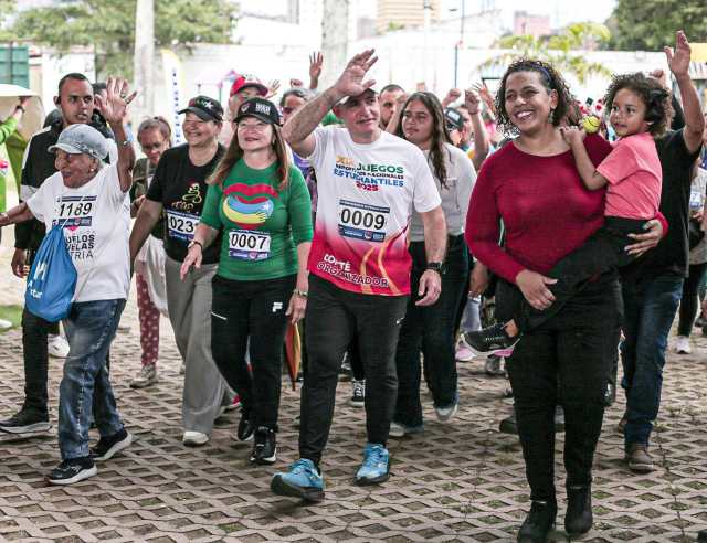 Abuelos y abuelas celebran su día