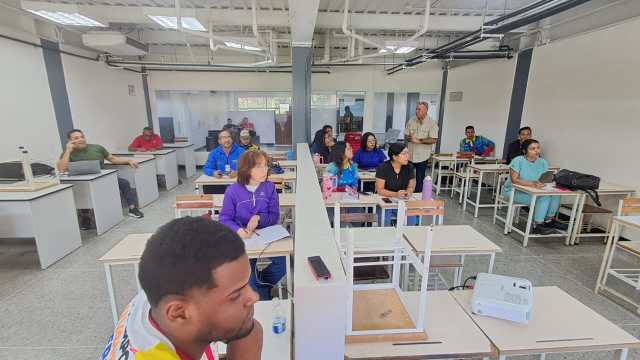 Diplomado potencia la excelencia deportiva