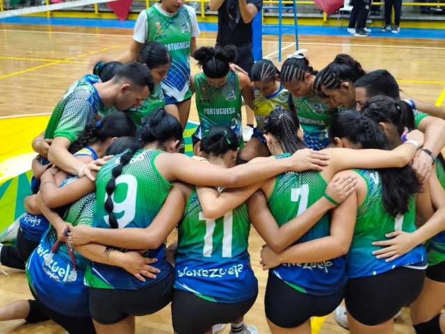 Portuguesa dominó sub-19 de voleibol femenino