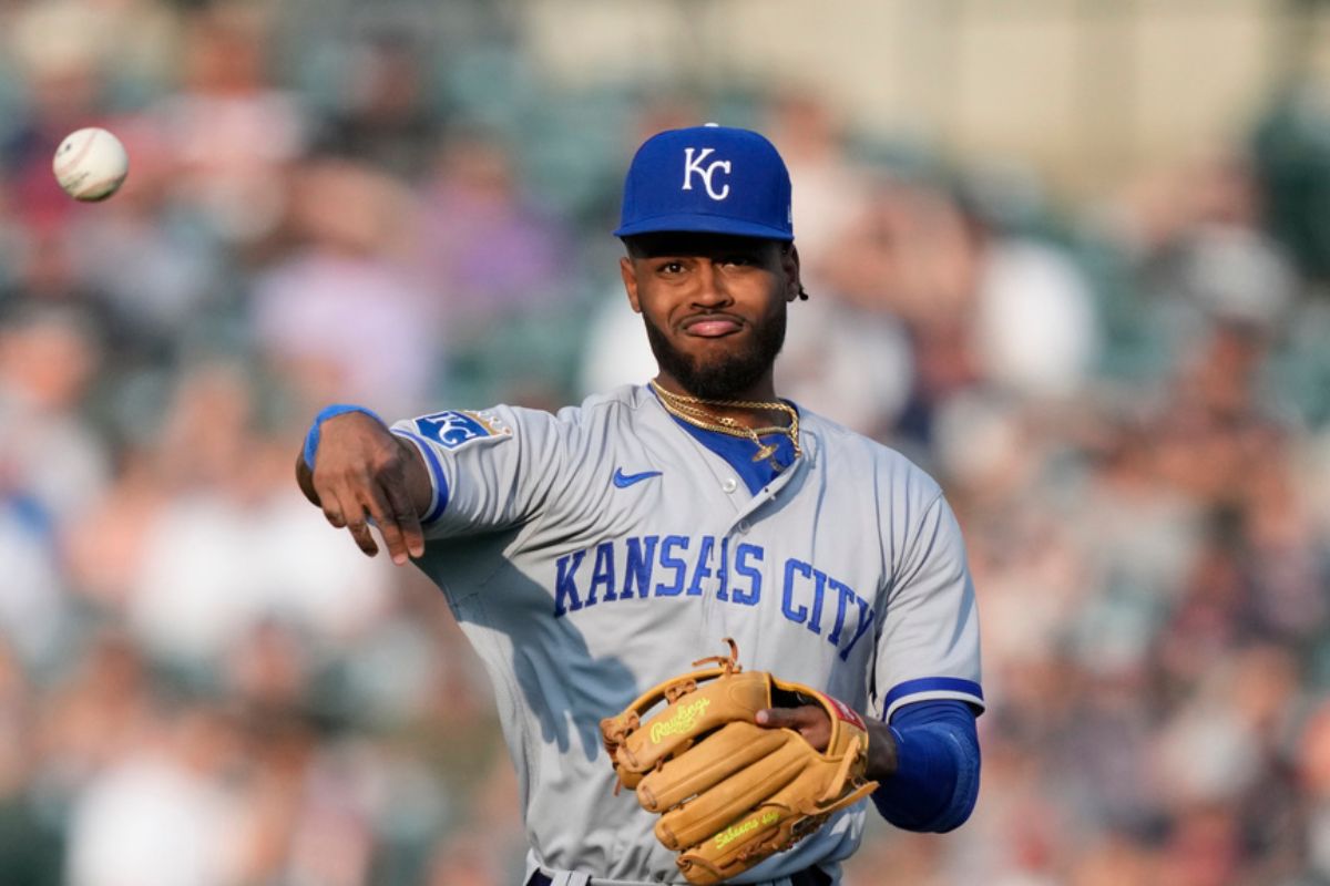Maikel garcía logra su primer guante de oro / foto: ap