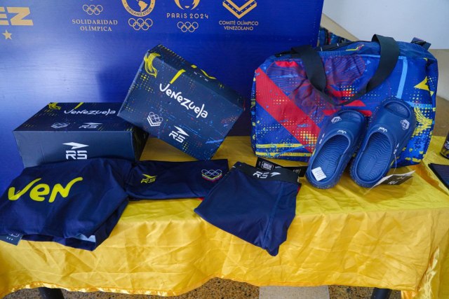 Atletas reciben dotación para los Bolivarianos