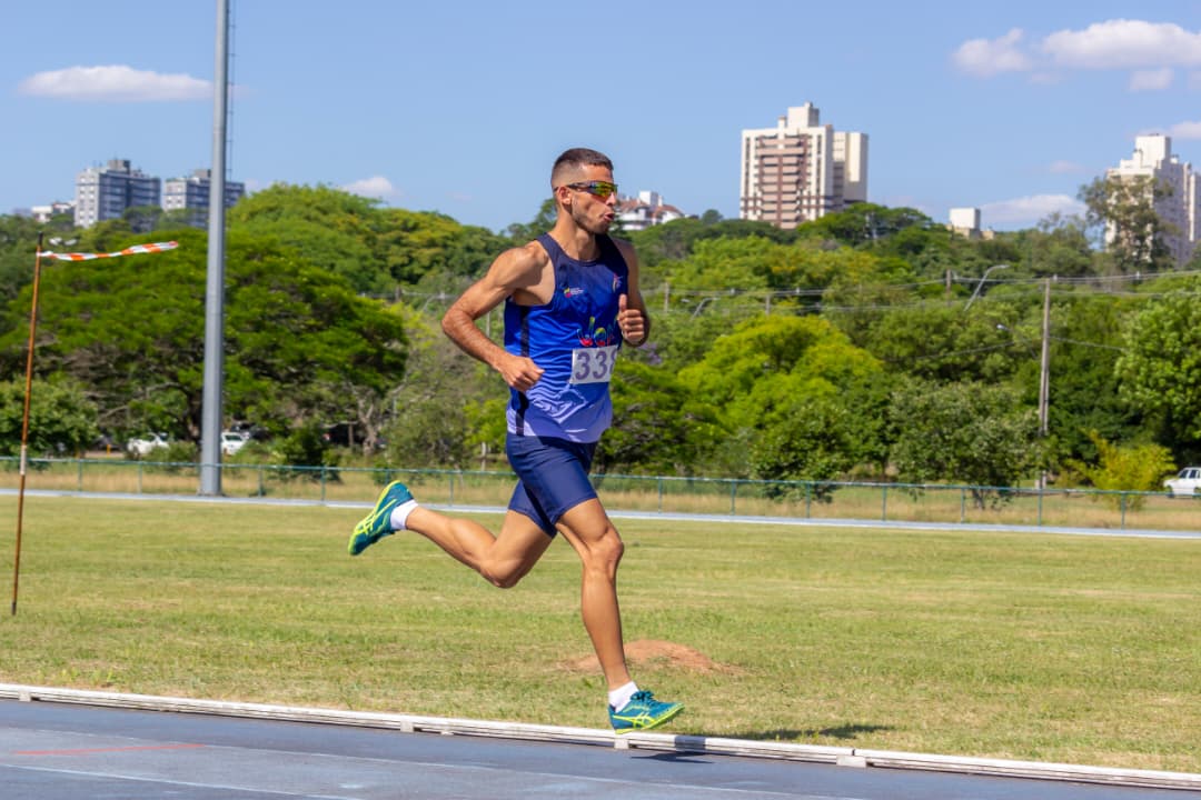 Atletismo mezcla juventud y experiencia en Tokio