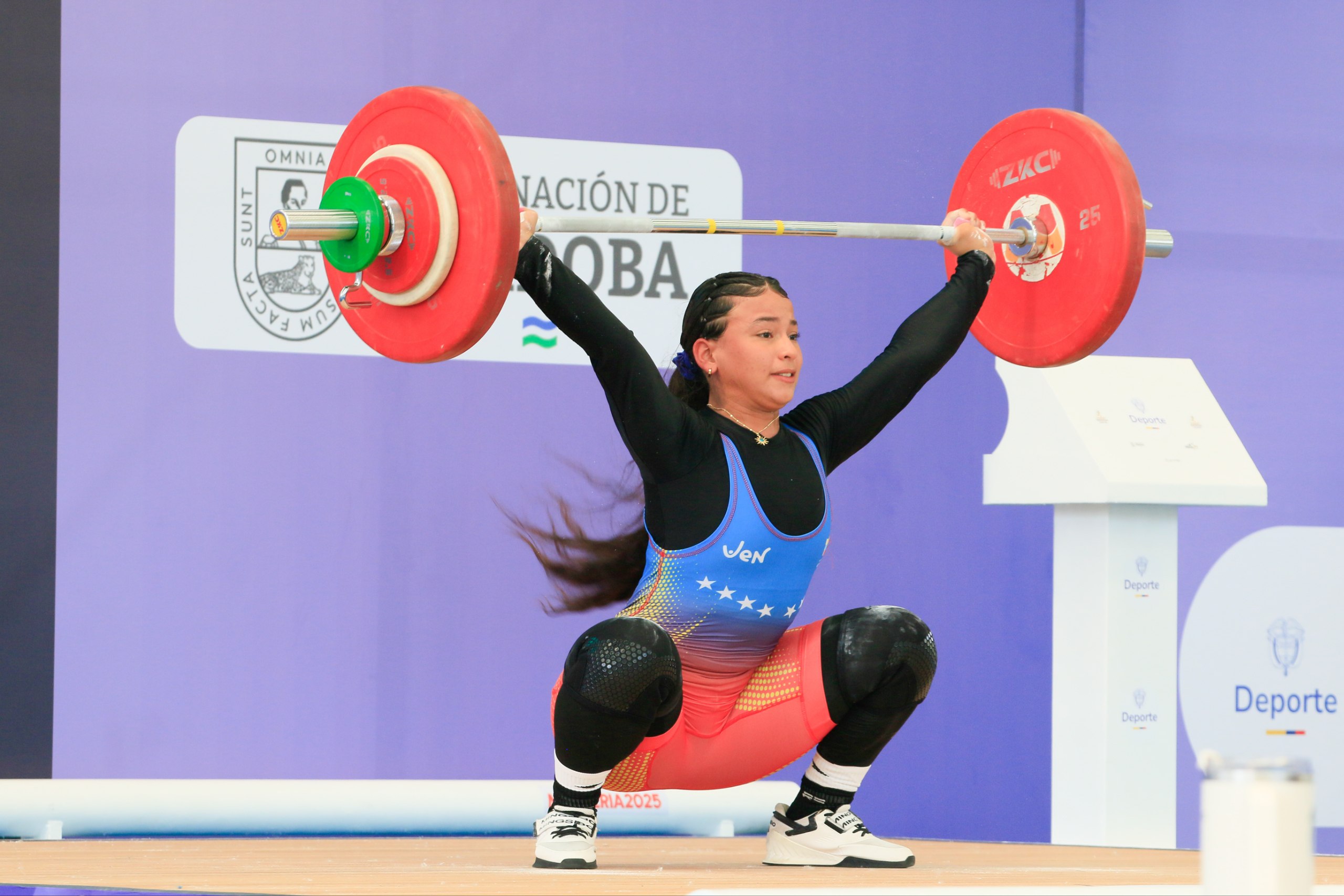 Halterofilia escolar culminó con 101 preseas