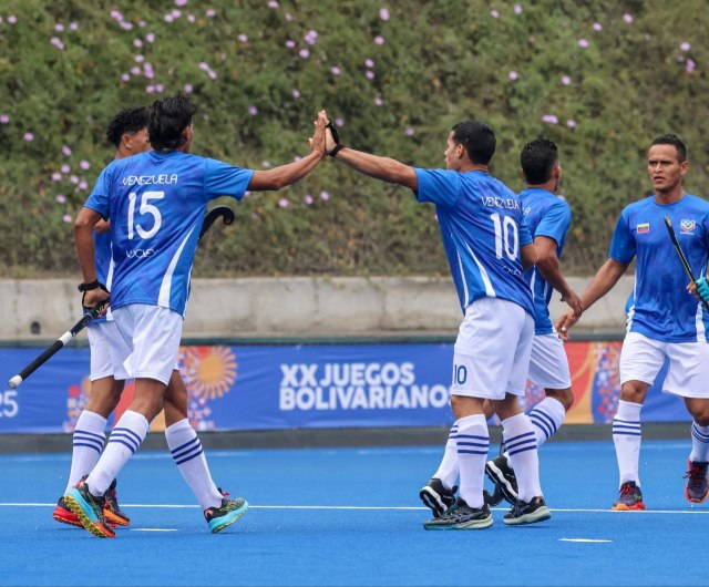 Hockey sobre césped se creció en el debut