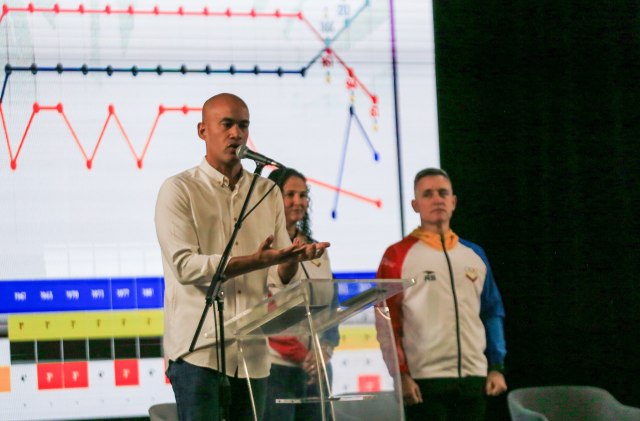 Paralímpicos y escolares, homenajeados