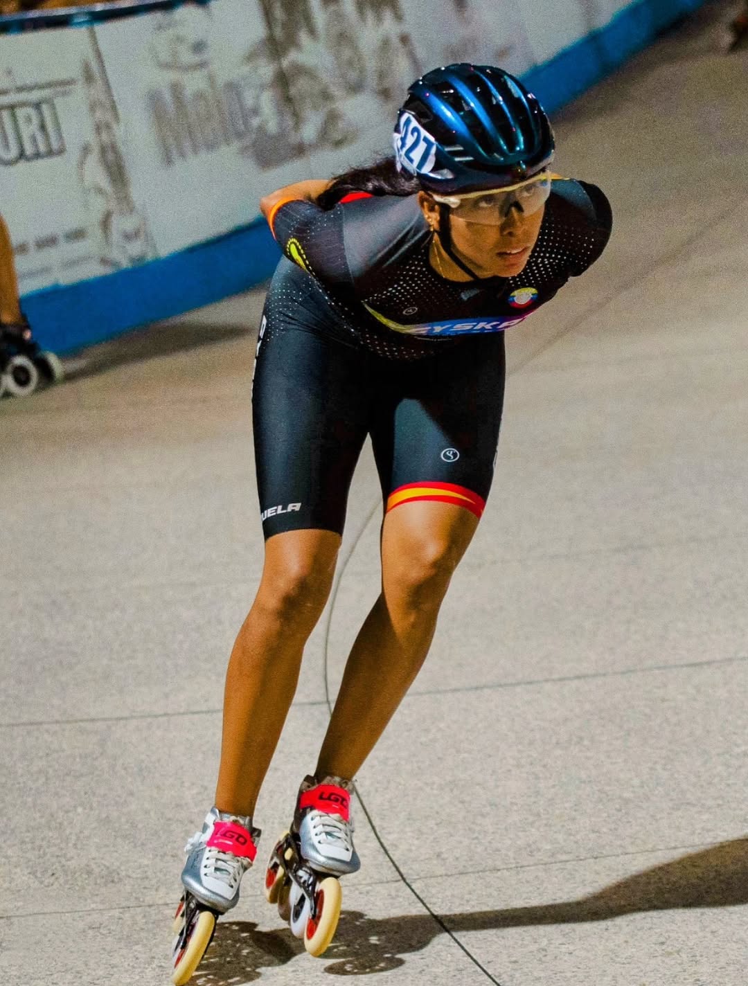 Patinaje va blindado con medallistas junior