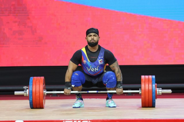 Pesas mostró el poder de Mayora y Keydomar