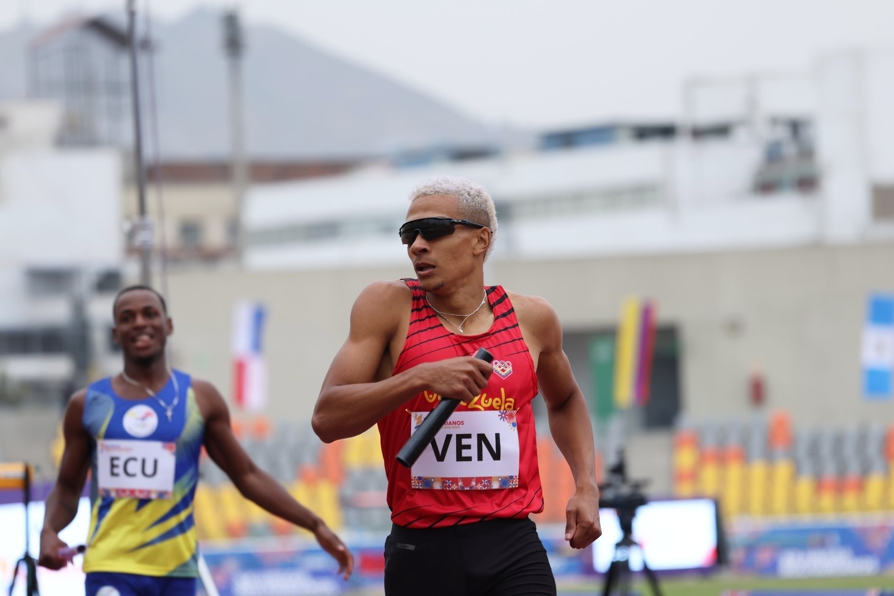 Relevo 4x400 destrozó récord bolivariano