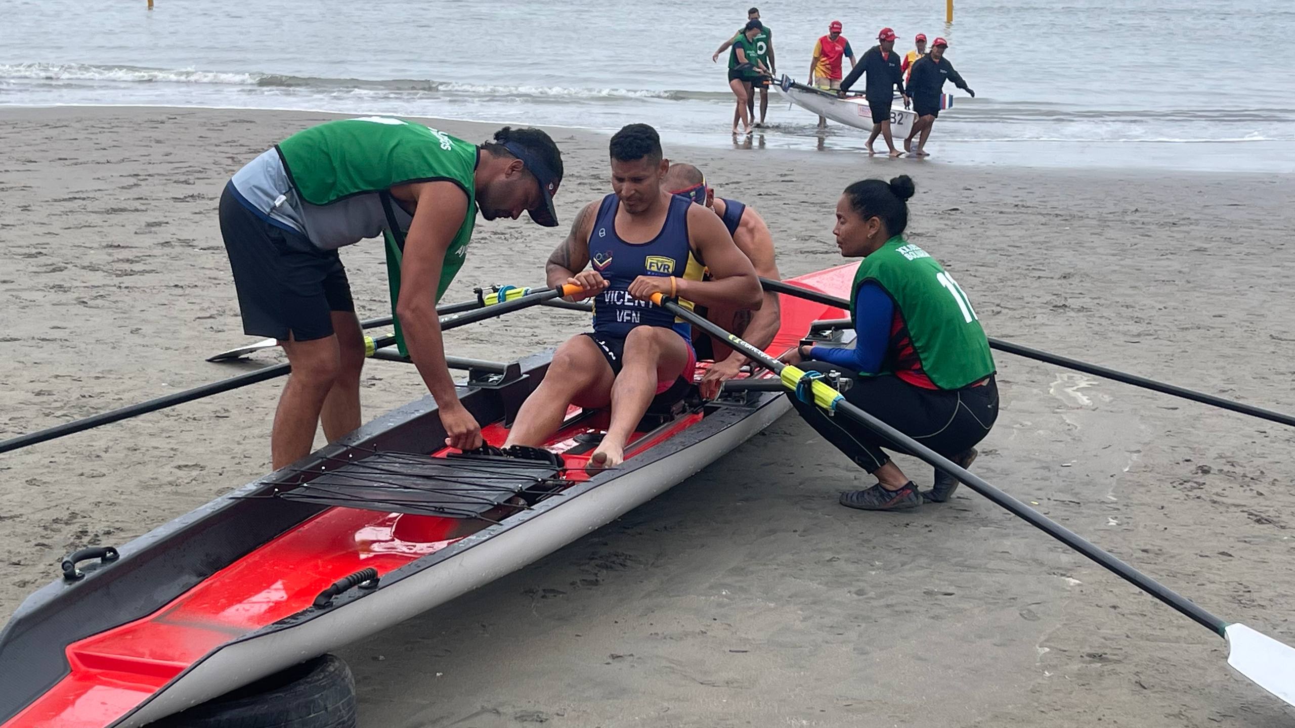 Remo costero debutó con medalla de plata