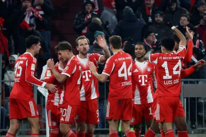 Solo un 'Lucho' en la cancha: Bayern Munich vs Sporting EN VIVO