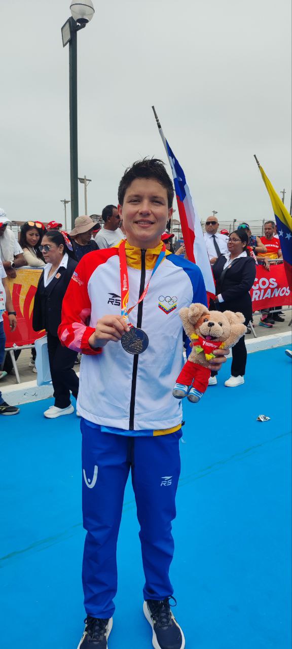 Triatlón hizo historia con dos oros en femenino