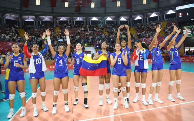 Voleibol femenino se consagró con la de oro